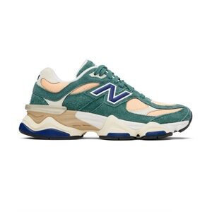 NEW BALANCE 9060 Sneakers in New spruce/Peach blossom/Team royal Women’s 10